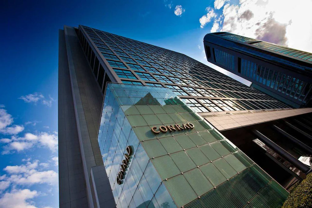 Park Hyatt Tokyo vs Conrad Tokyo
