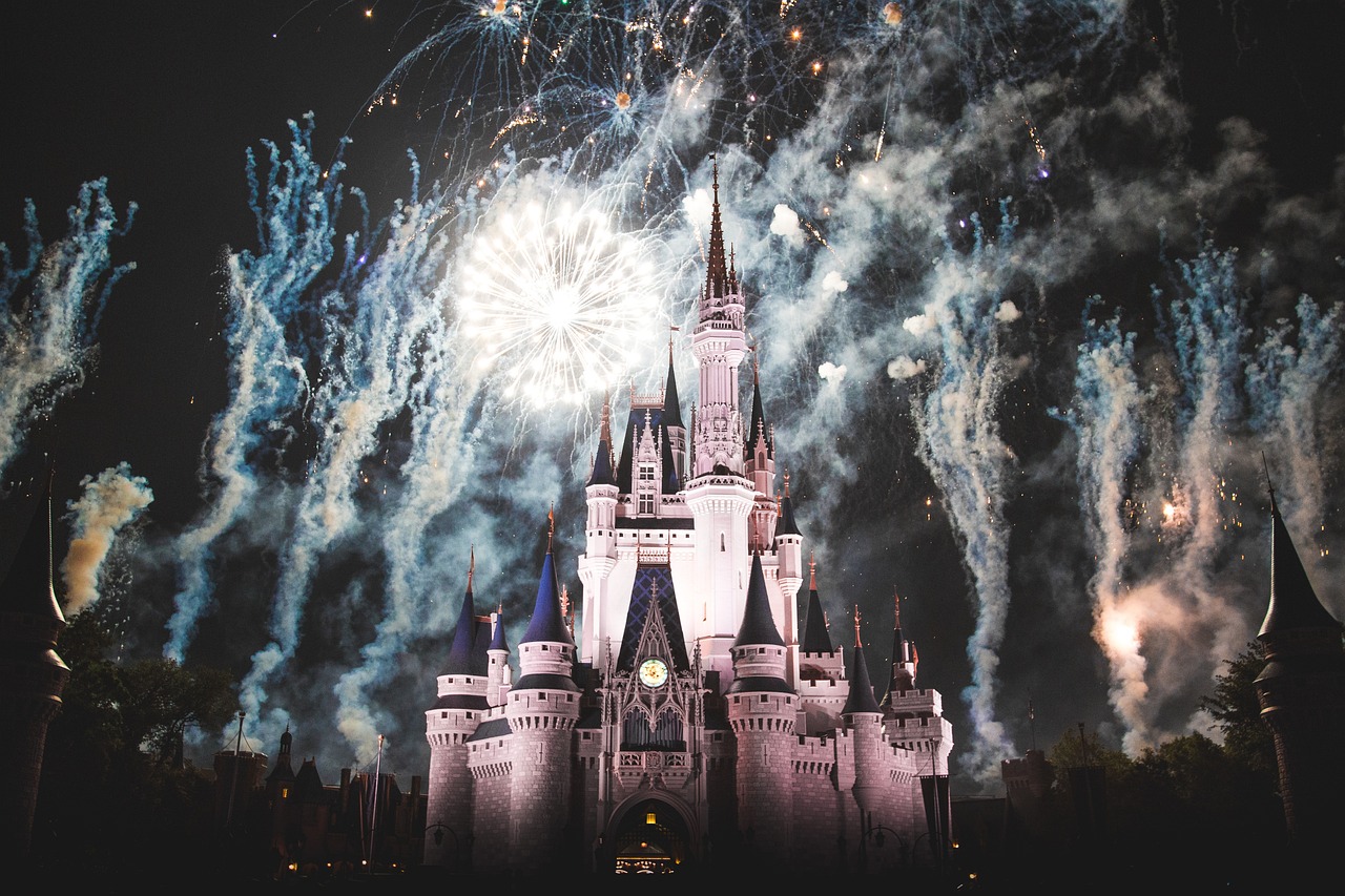 Tokyo Disneyland vs DisneySea